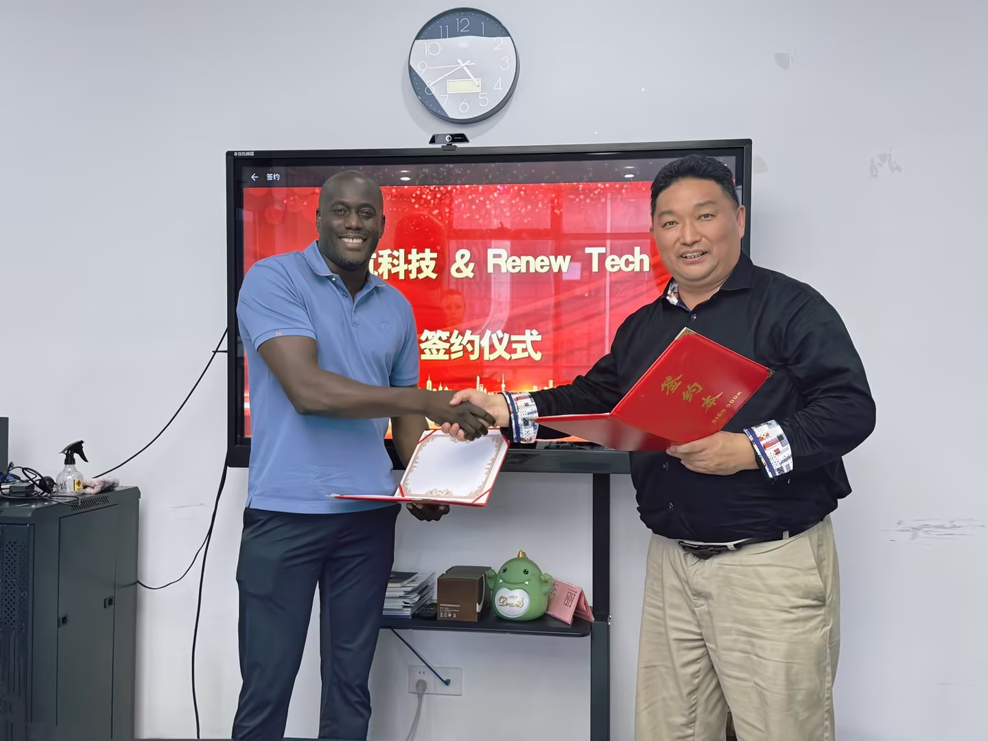 氫航科技與法國Renew Tech簽約 共商萬套級氫動(dòng)力產(chǎn)品合作